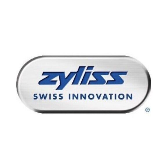 Zyliss Pizza Slicer with Crust Cutter Snap-on Blade Cover Removable Cutter Wheel - Picture 9 of 9